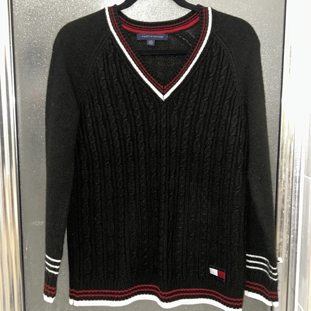 🟪Firm Price🟪 Tommy Hilfiger women striped V-neck sweater